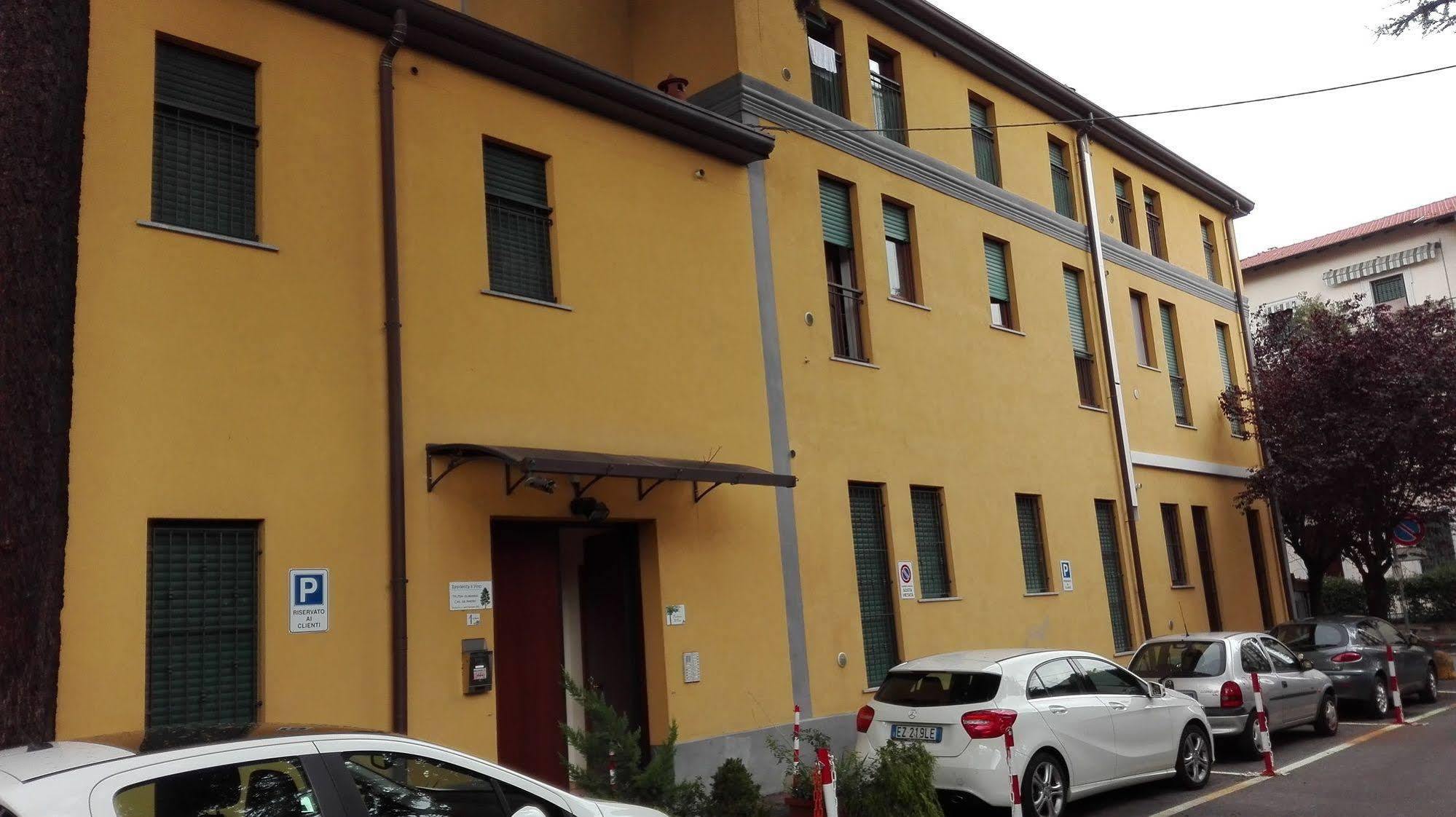 סרונו Residence Il Pino מראה חיצוני תמונה
