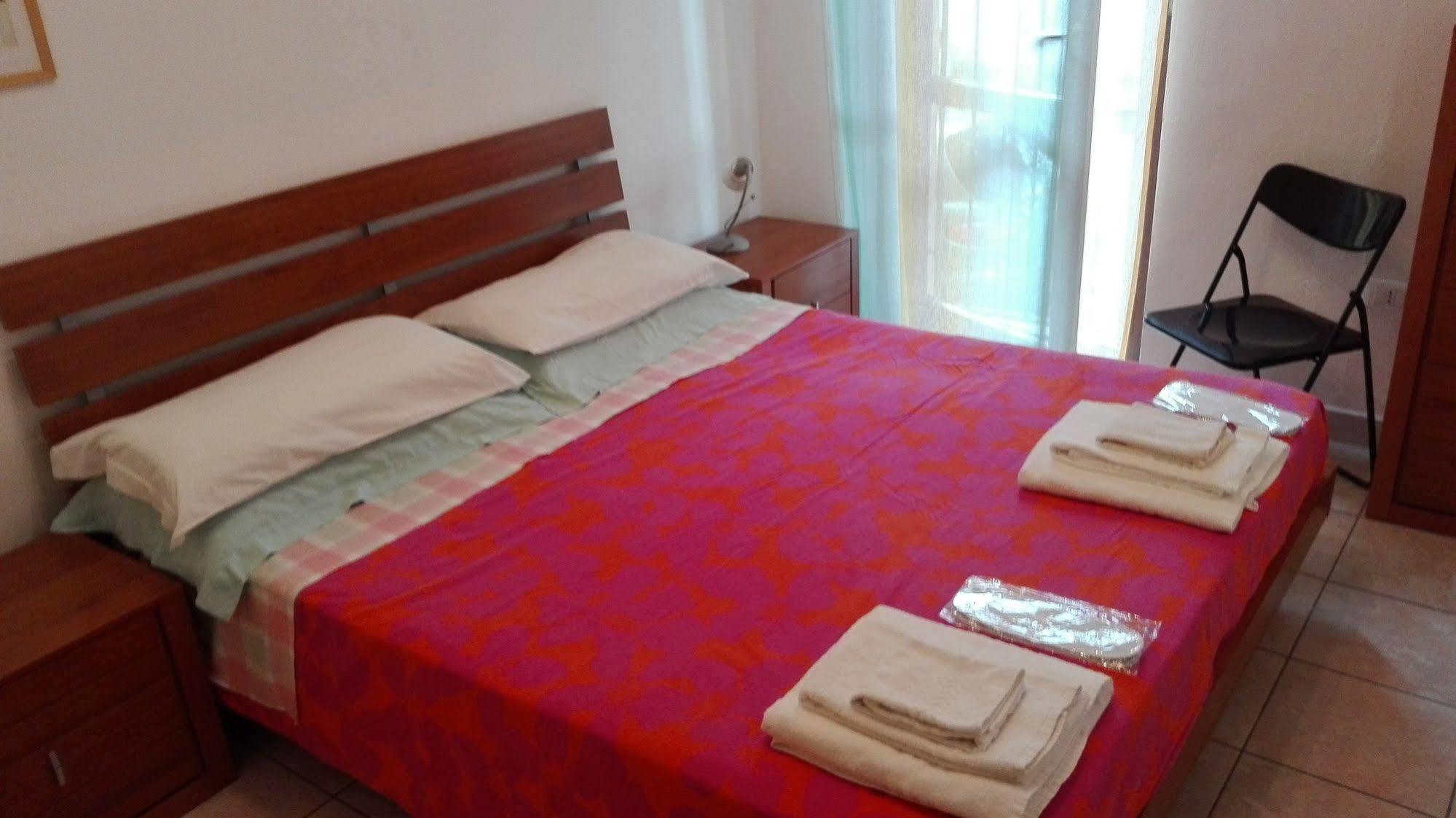 סרונו Residence Il Pino מראה חיצוני תמונה
