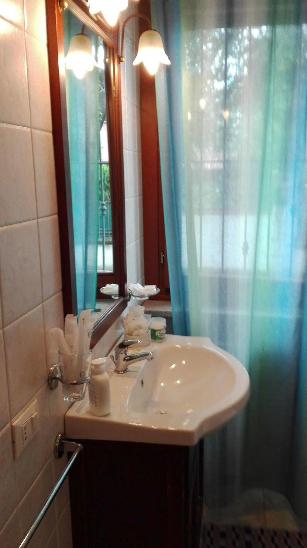 סרונו Residence Il Pino מראה חיצוני תמונה